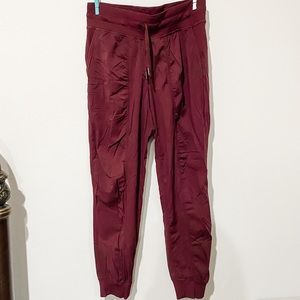 Lululemon dance studio jogger